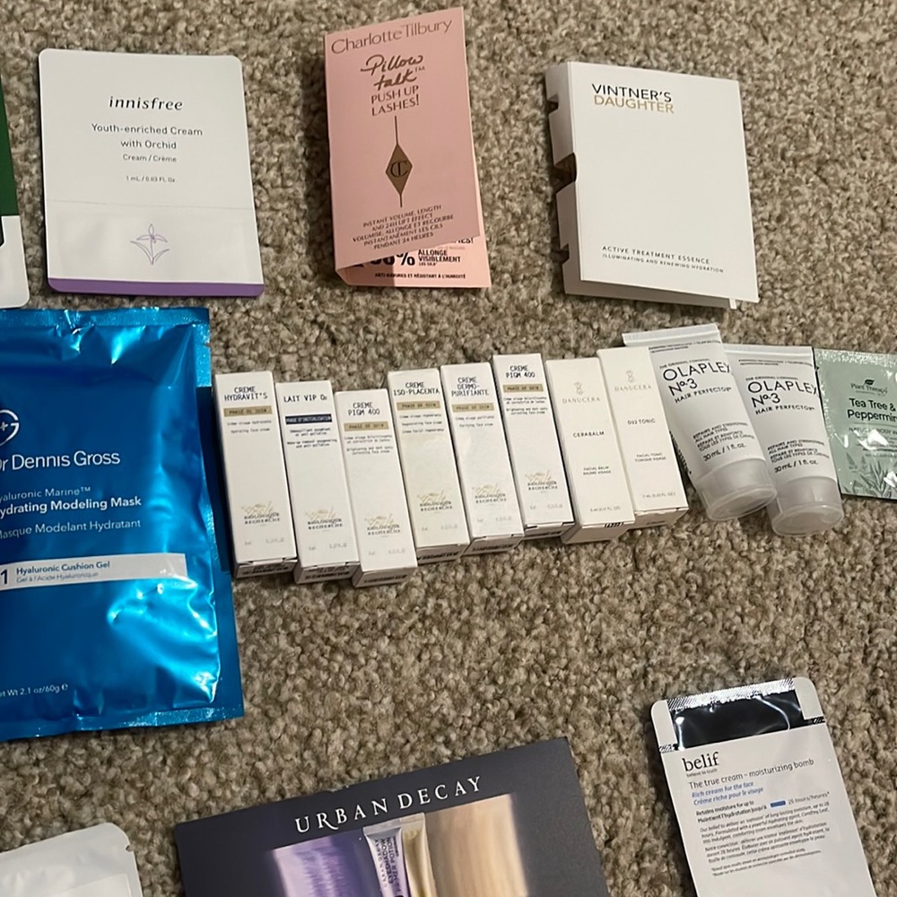 🩵25 piece luxury beauty bundle